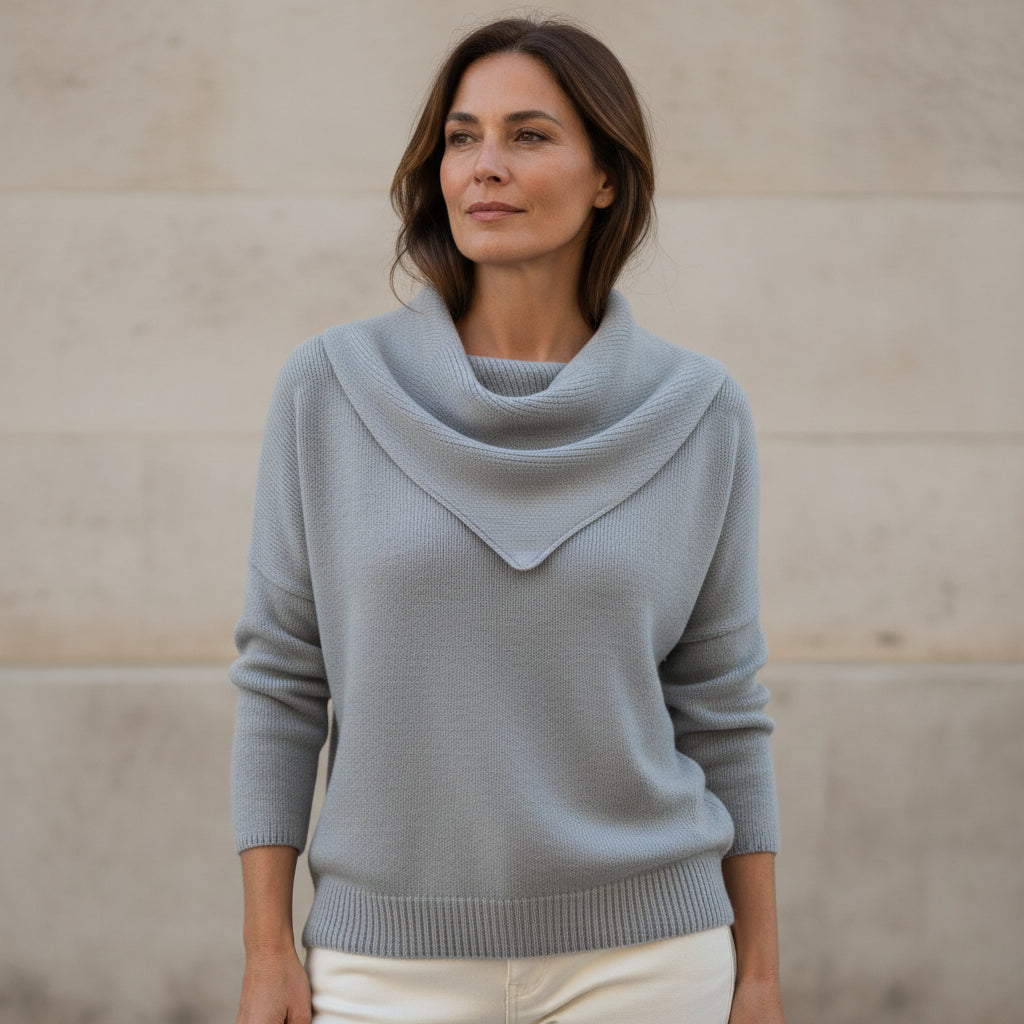 Liora | Sweater Cálido con Cuello Suave