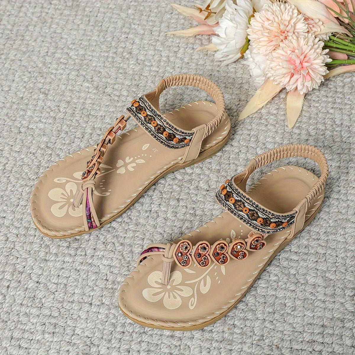 SANDALIAS CÓMODAS Y ELEGANTES