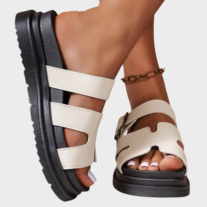 Rosinha - Sandalias ortopédicas con diseño en H