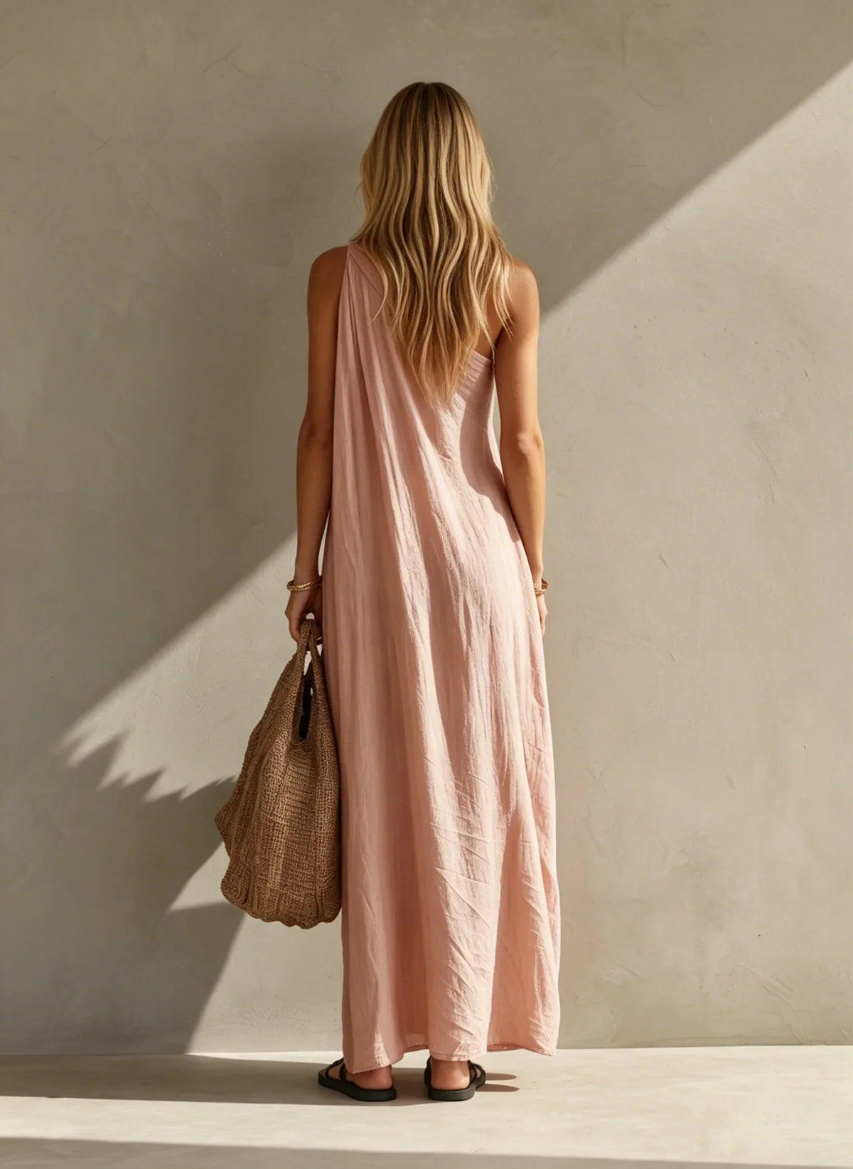 Vestido maxi elegante, sin mangas, con diseño de un solo hombro