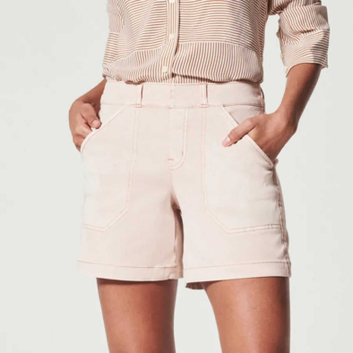 Pantalón Corto Rosa de Rayas Finas en Lino