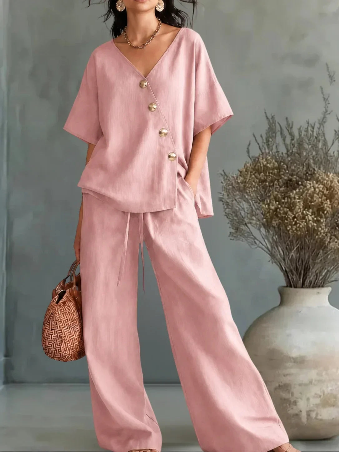 Greta | Conjunto de Camisa Abotonada con Cuello en V