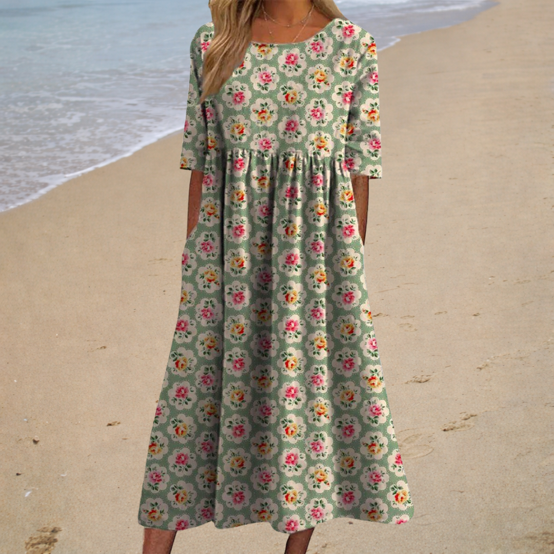 Vestido Largo Blanco con Rosas y Hojas Verdes