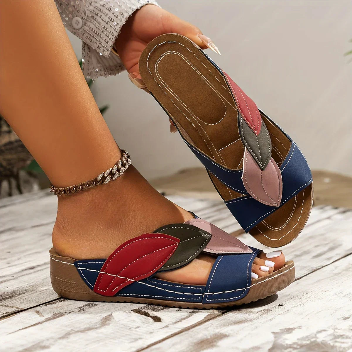 SANDALIAS SLIP-ON AMBAR™