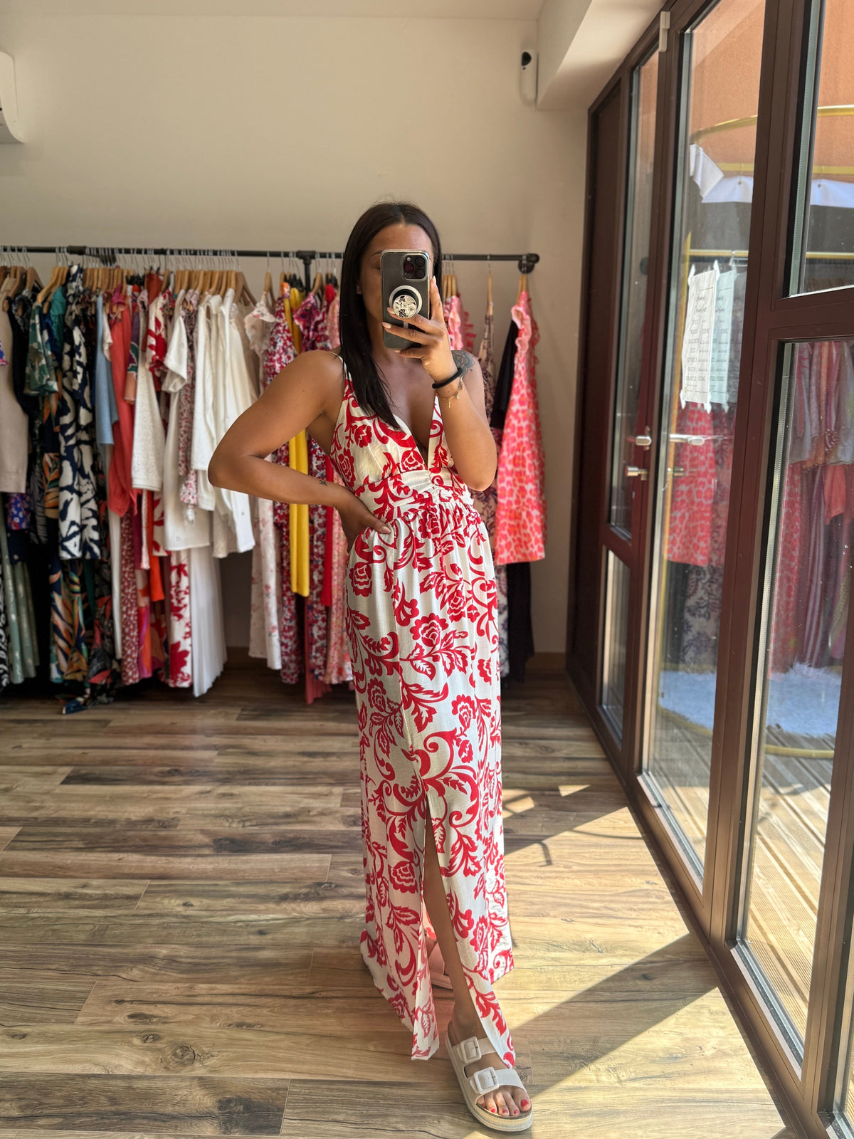 Ropa Étienne roja