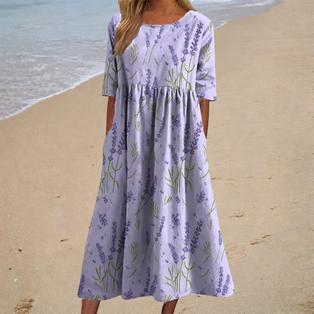 Vestido Largo Blanco con Rosas y Hojas Verdes
