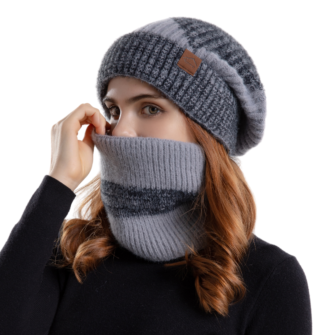 Nina | Gorro y Cuello Tejido en Conjunto