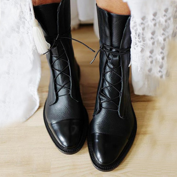 Harper | Botines con Cordones y Punta Redondeada