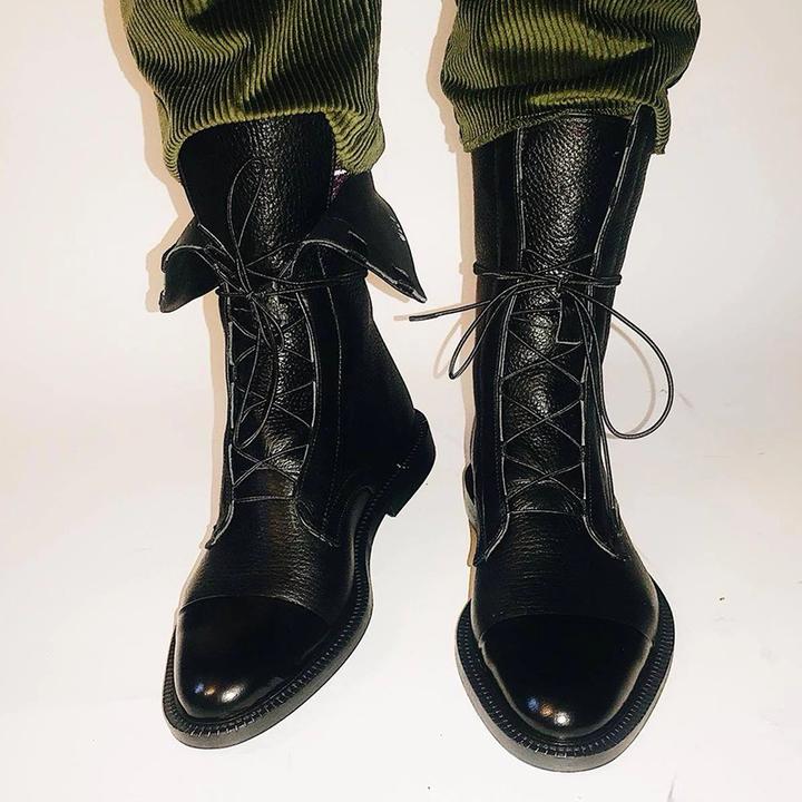 Harper | Botines con Cordones y Punta Redondeada