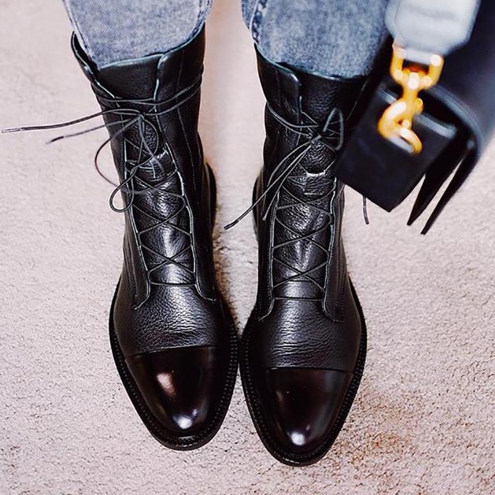Harper | Botines con Cordones y Punta Redondeada