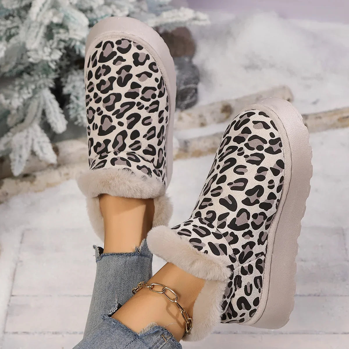 Zapatilla casual animal print Lion