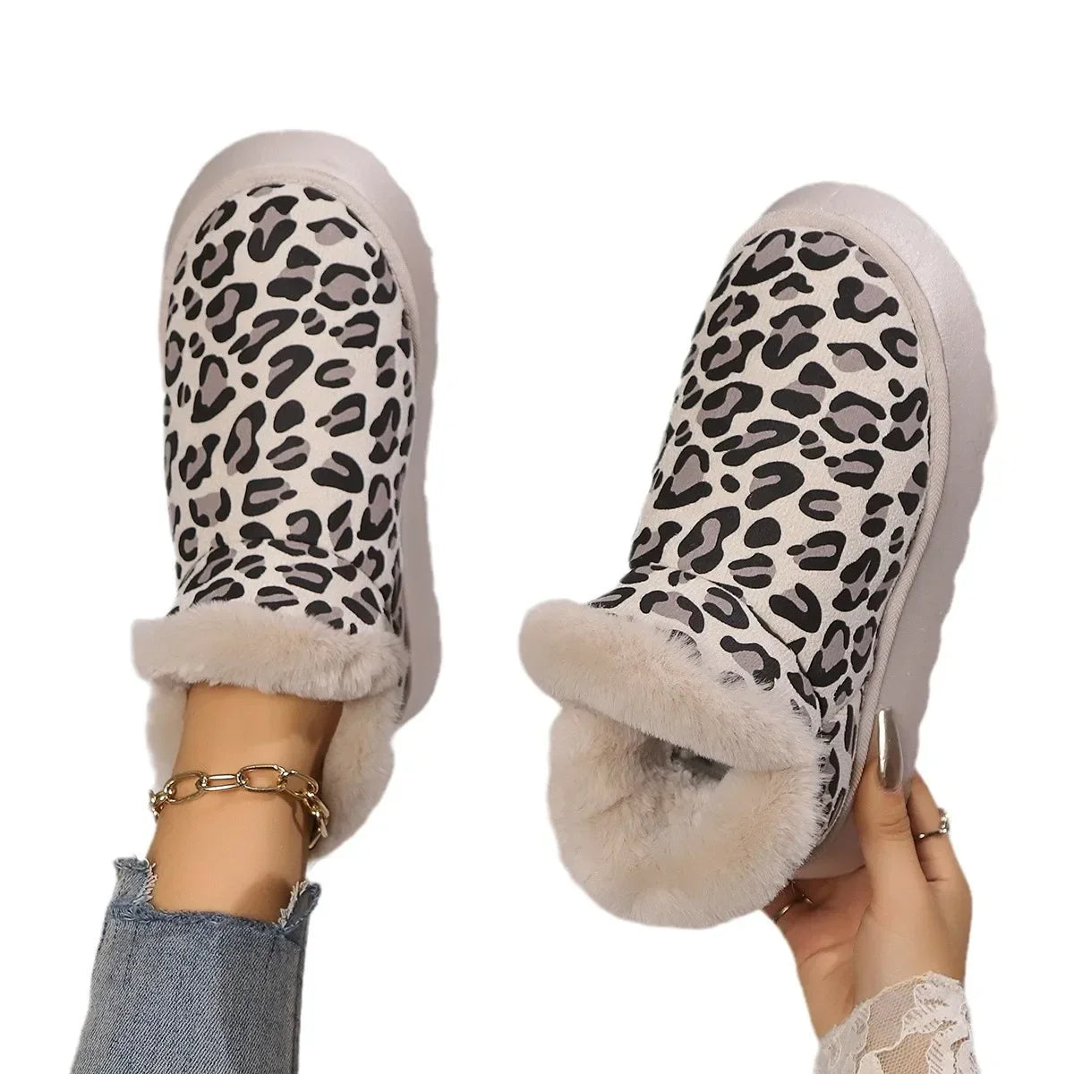 Zapatilla casual animal print Lion