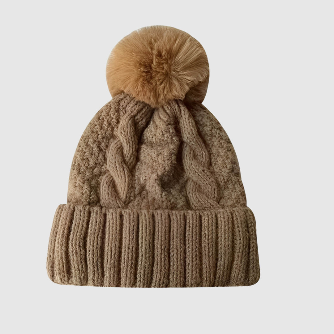 Sofia | Gorro de Punto Trenzado con Pompón