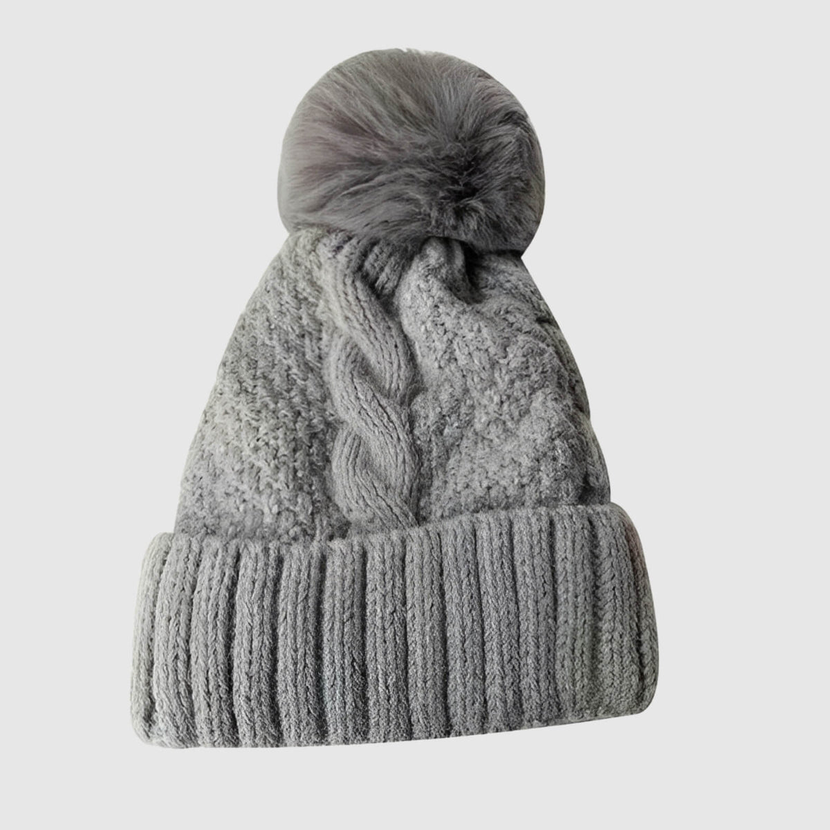 Sofia | Gorro de Punto Trenzado con Pompón