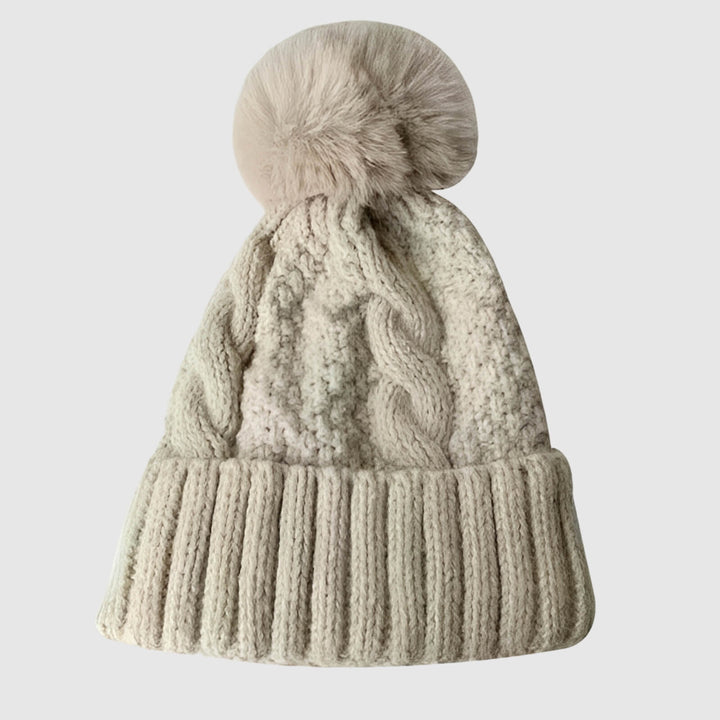 Sofia | Gorro de Punto Trenzado con Pompón