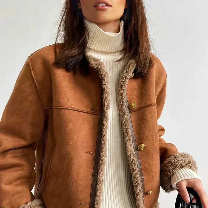 Carla| CHAQUETA DE CUERO CÁLIDA Y REFINADA