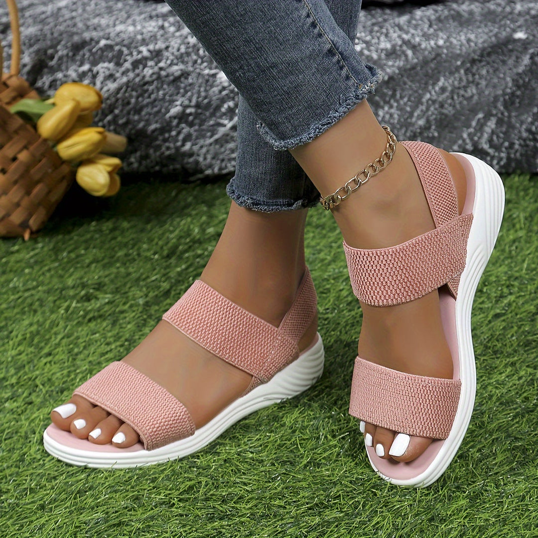 SANDALIAS LIGERAS Y ELÁSTICAS